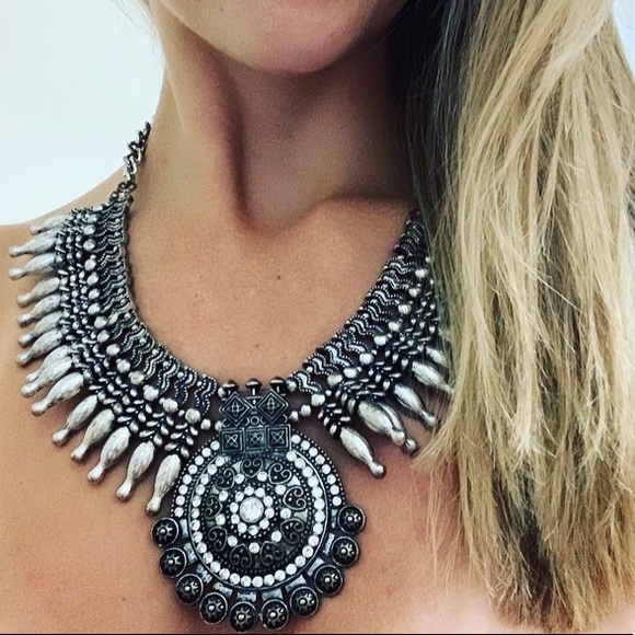 statement necklace- perfect for festivals! - Picture 2 of 5